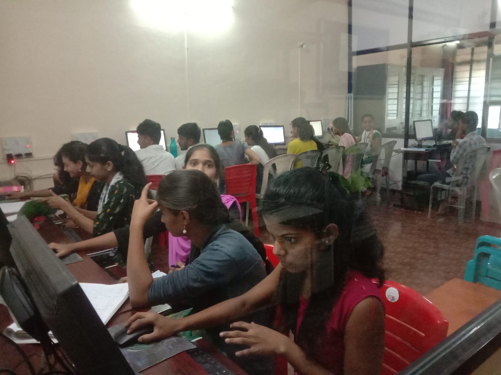 COMPUTER LAB