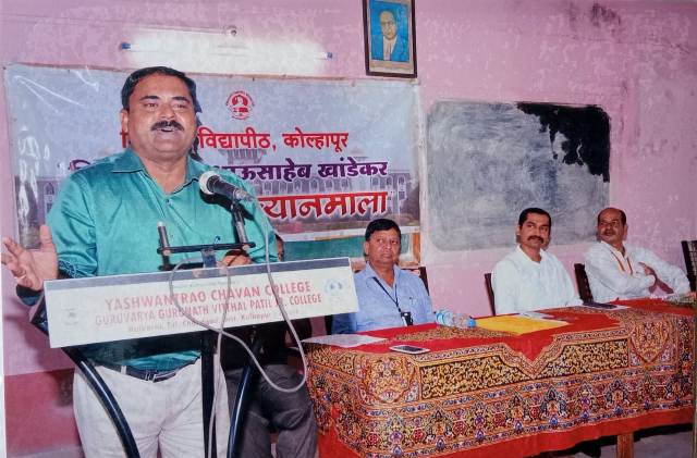 मराठी भाषादिन २०१९ प्रसंगी विजयकुमार दळवी